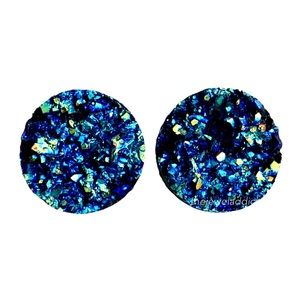 3/$15🎀blue nugget faux ore druzy studs
